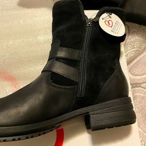 Blondo waterproof ankle boot